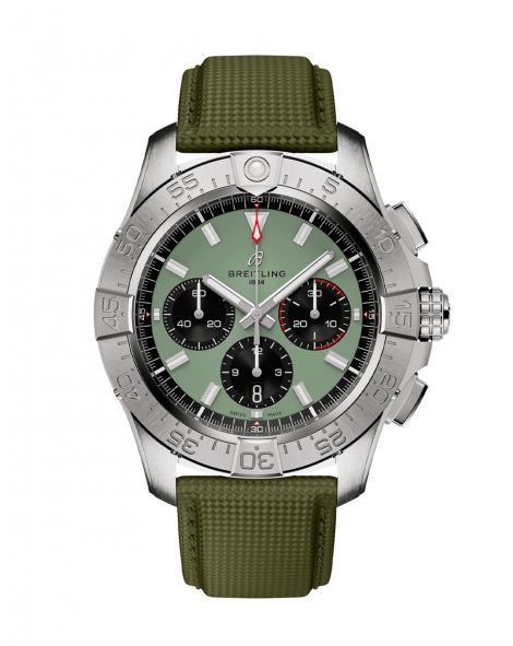 BREITLING AVENGER Watch