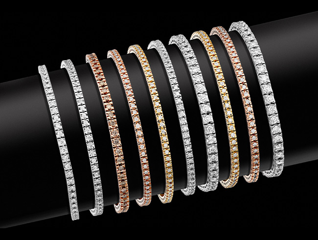 תכשיטי זהב והילומים